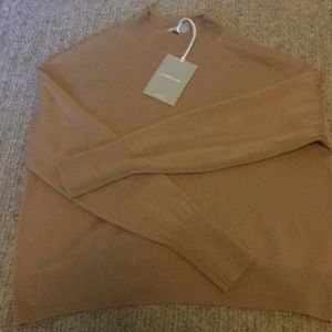 Cashmere sweater from Everlane (XS)